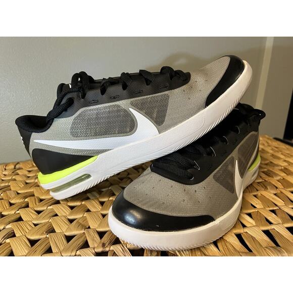 Size 8 - Nike Air Max Vapor Wing MS Black Volt - Picture 1 of 5